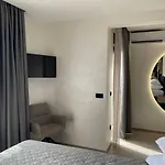 Villa Luxury With Pool And Jacuzzi