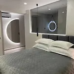 Villa Luxury With Pool And Jacuzzi *