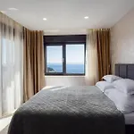 Luxury With Pool And Jacuzzi * Makarska