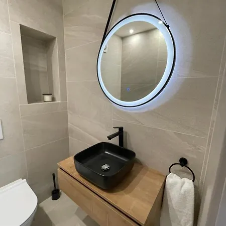 ヴィラ Luxury With Pool And Jacuzzi *