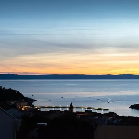 Luxury With Pool And Jacuzzi *