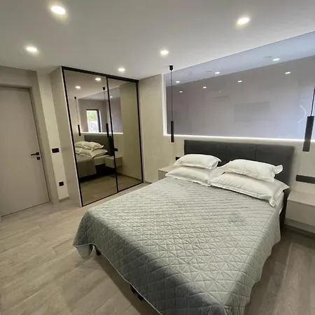 Luxury With Pool And Jacuzzi * Makarska