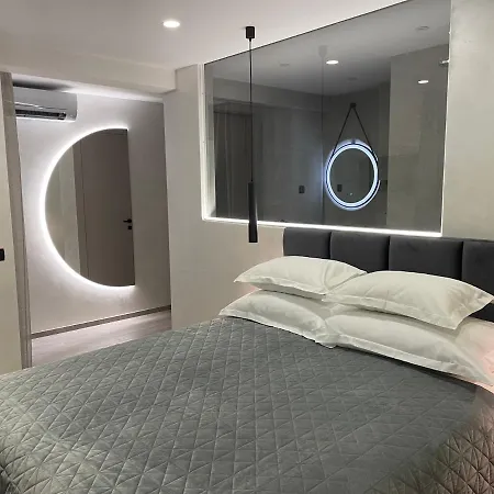 Villa Luxury With Pool And Jacuzzi *