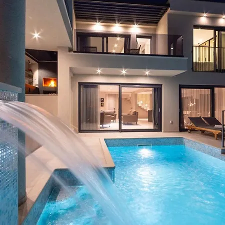 Luxury With Pool And Jacuzzi Vila Makarska