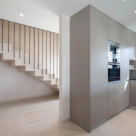 Luxury With Pool And Jacuzzi Vila *