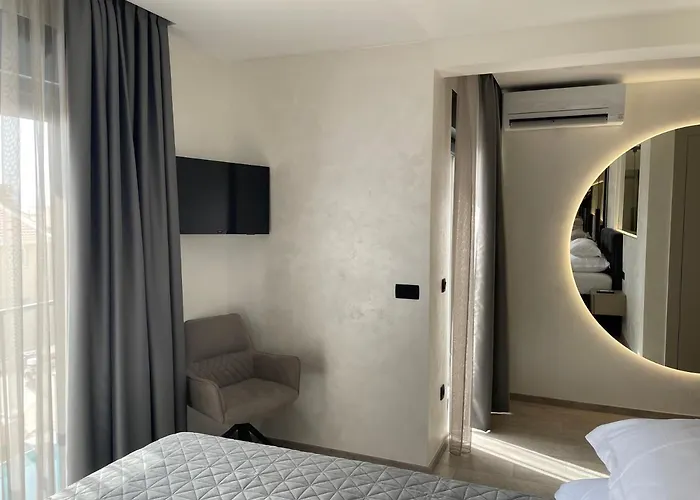 Willa Luxury With Pool And Jacuzzi