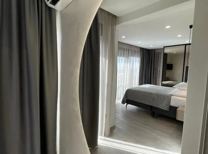 Luxury With Pool And Jacuzzi Villa