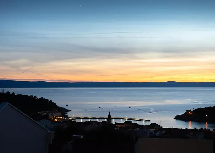 Luxury With Pool And Jacuzzi *